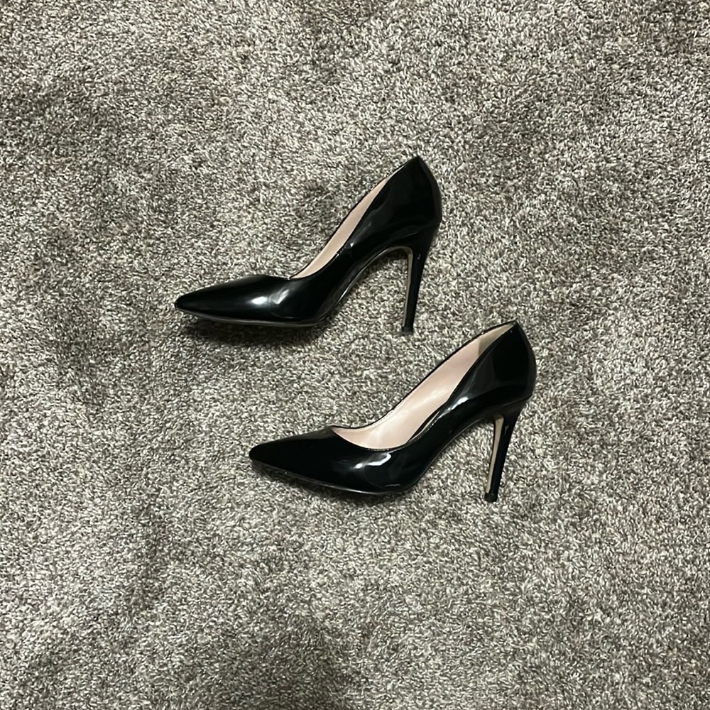 Truth Dare by Madonna Black Patent Pumps Size 6.5